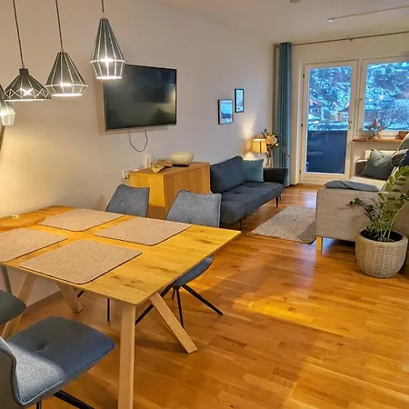 Zellamsee Aktiv 아파트 *